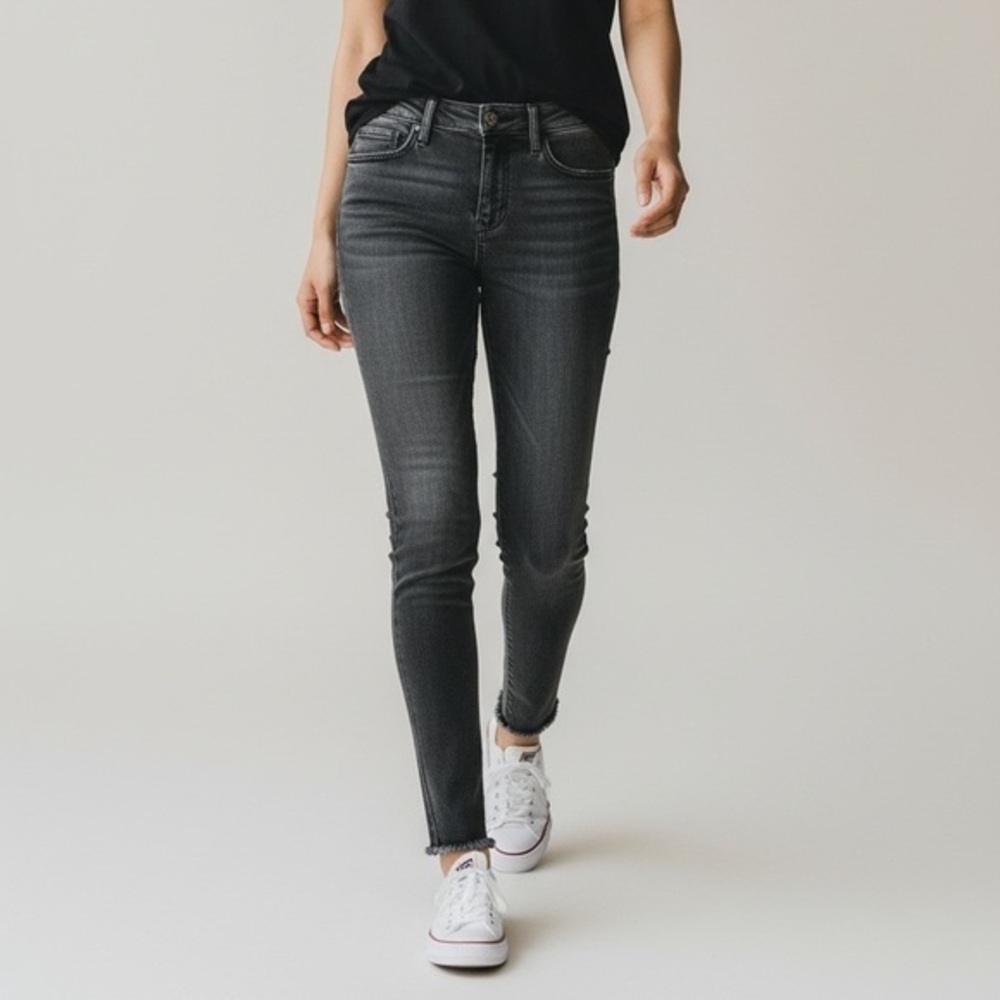 Free People We The Free Twenty Four Skinny Jeans Washed Black Raw Hem Size 24